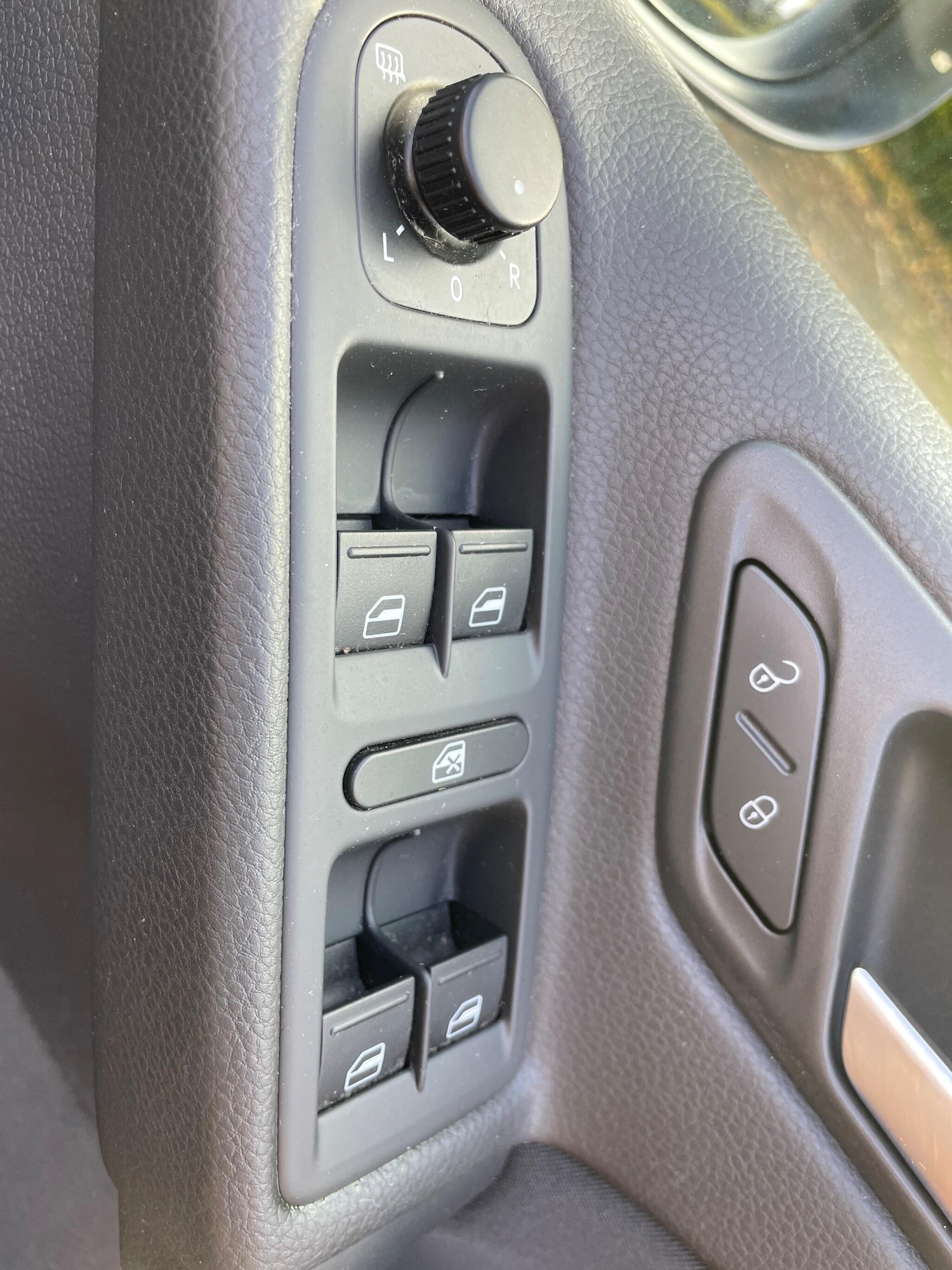 Used Volkswagen Golf 2011 for sale - 76399018: Photo 23