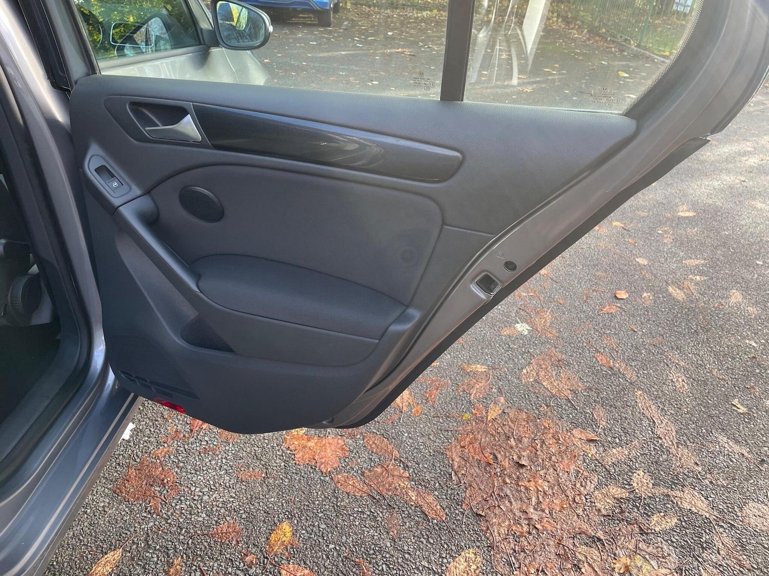 Used Volkswagen Golf 2011 for sale - 76399018: Photo 29