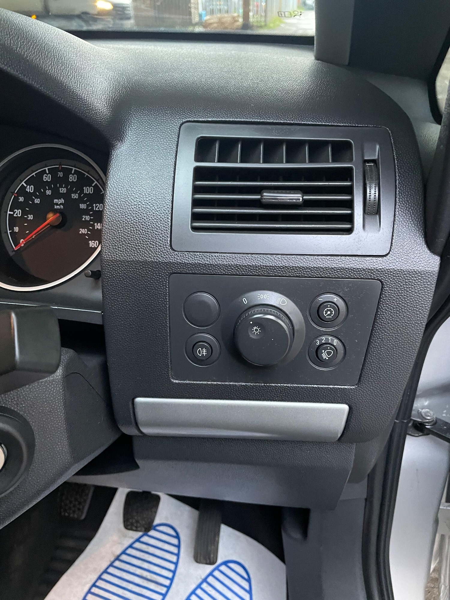 Used Vauxhall Zafira 2012 for sale - 76512677: Photo 19