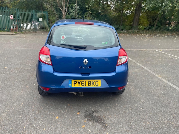 Used Renault Clio 2011 for sale - 76317852: Photo 9