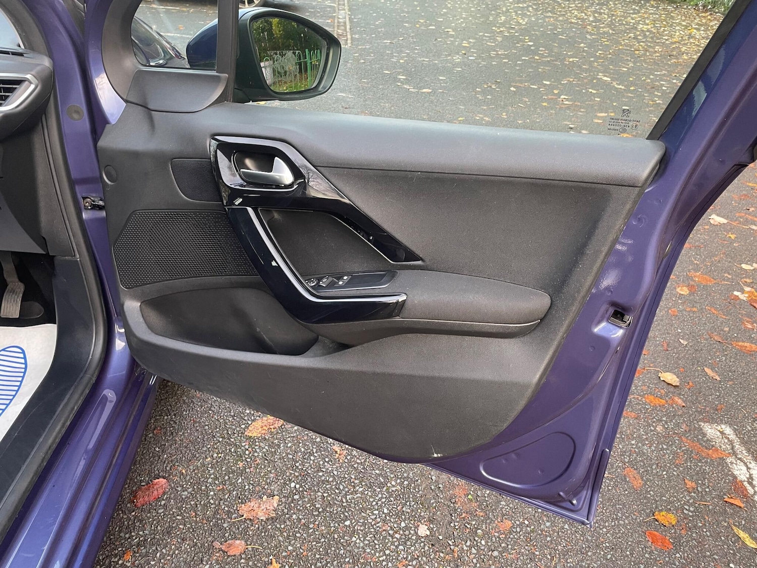 Used Peugeot 208 2014 for sale - 76512522: Photo 24