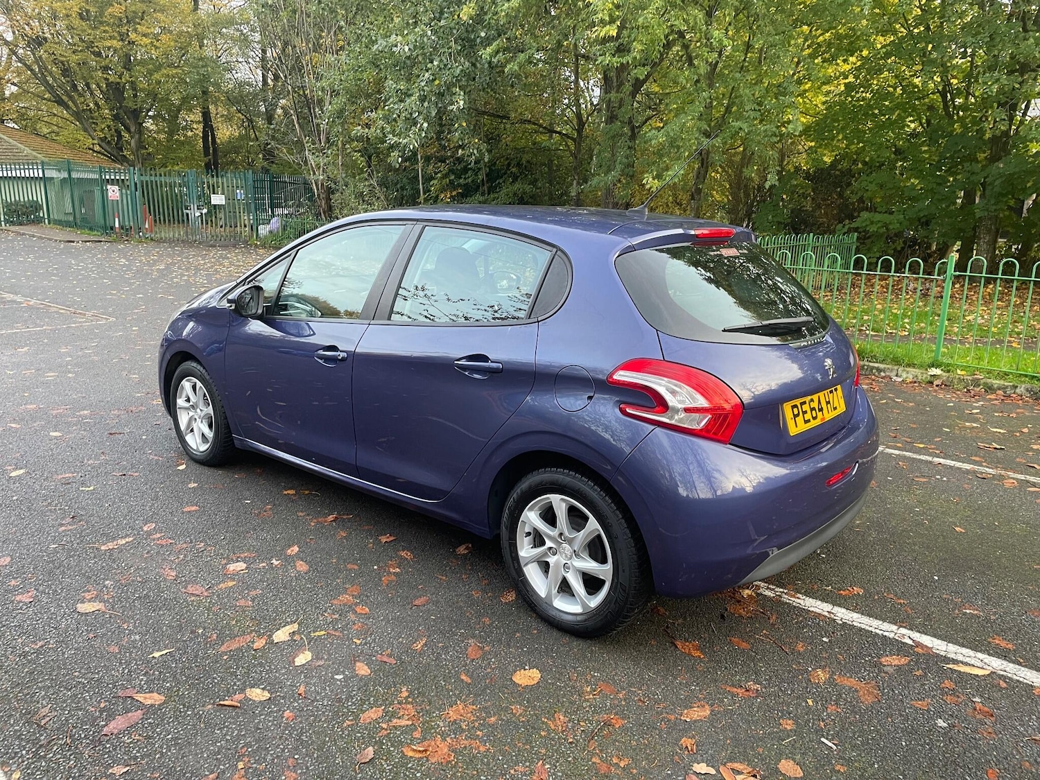 Used Peugeot 208 2014 for sale - 76512522: Photo 6