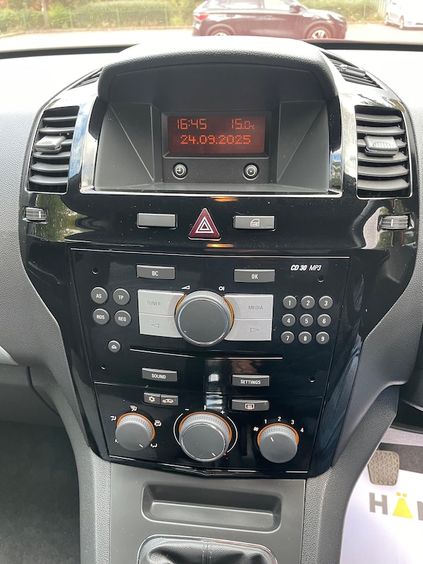 Used Vauxhall Zafira 2013 for sale - 76200966: Photo 15
