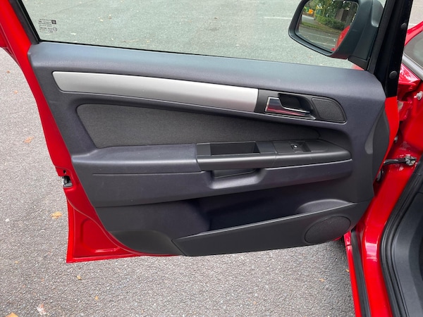 Used Vauxhall Zafira 2013 for sale - 76200966: Photo 24