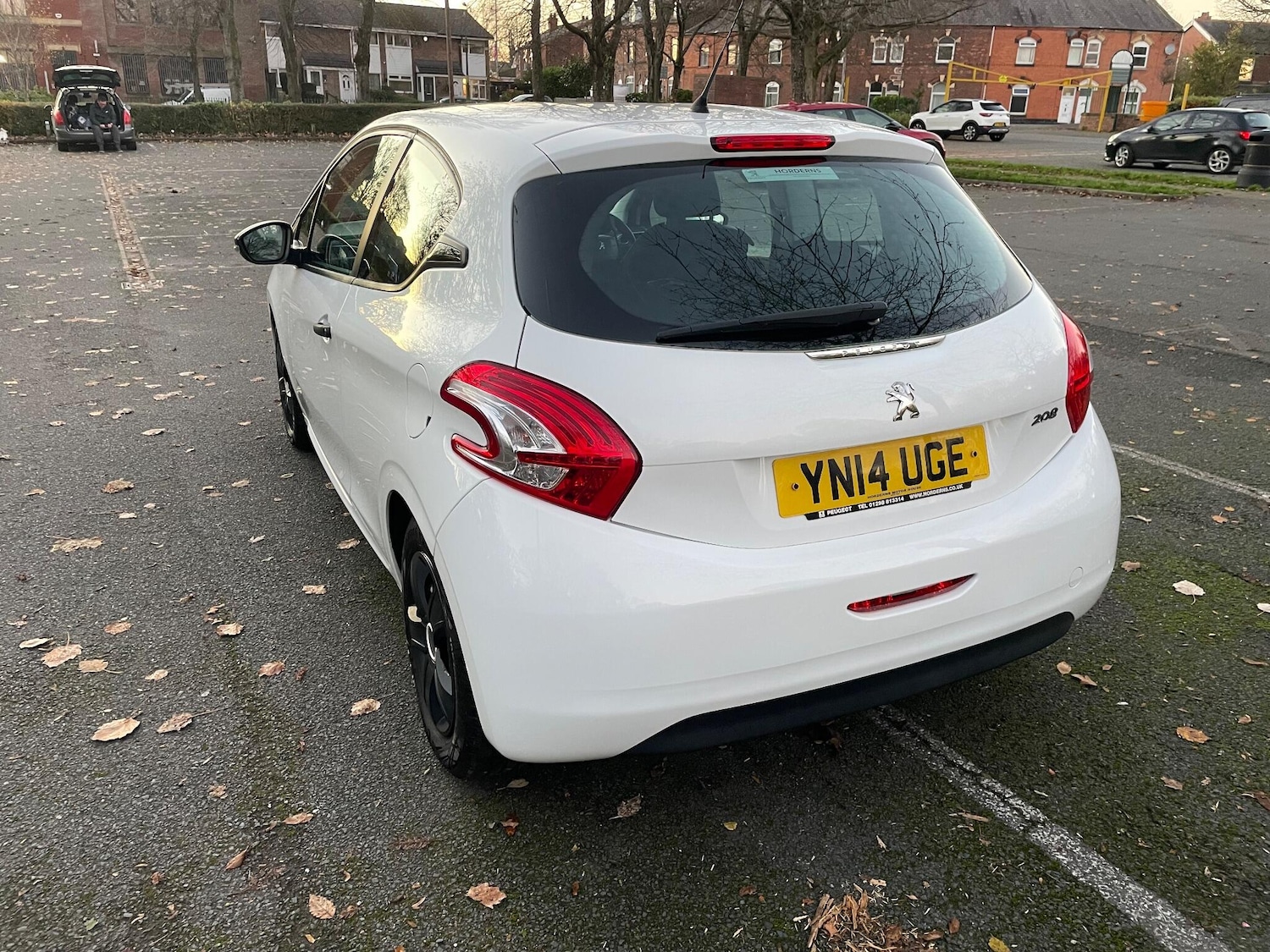 Used Peugeot 208 2014 for sale - 76597013: Photo 12