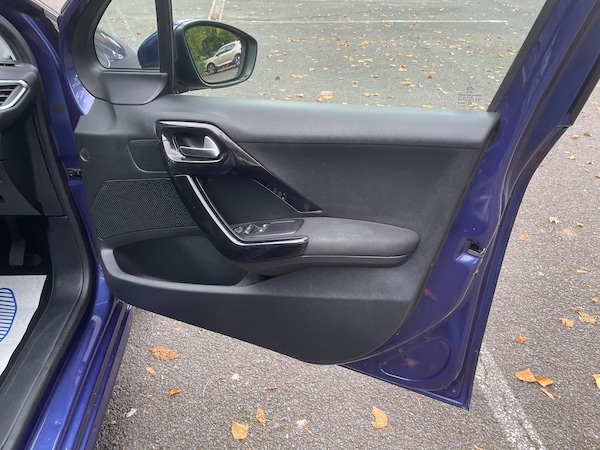 Used Peugeot 208 2013 for sale - 76239661: Photo 25
