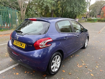 Used Peugeot 208 2013 for sale - 76239661: Photo 4