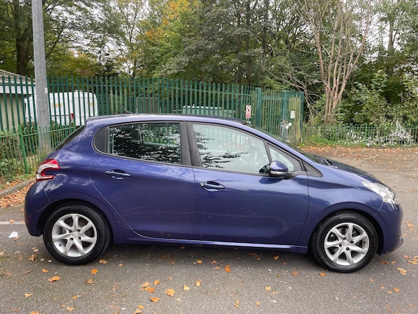 Used Peugeot 208 2013 for sale - 76239661: Photo 8