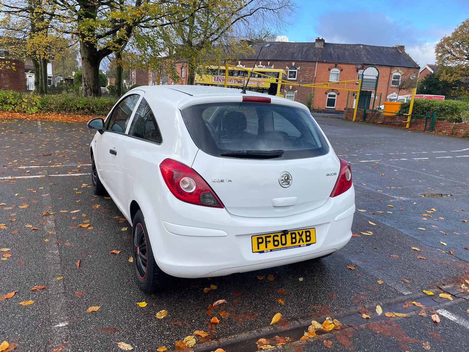 Used Vauxhall Corsa 2011 for sale - 76377386: Photo 10