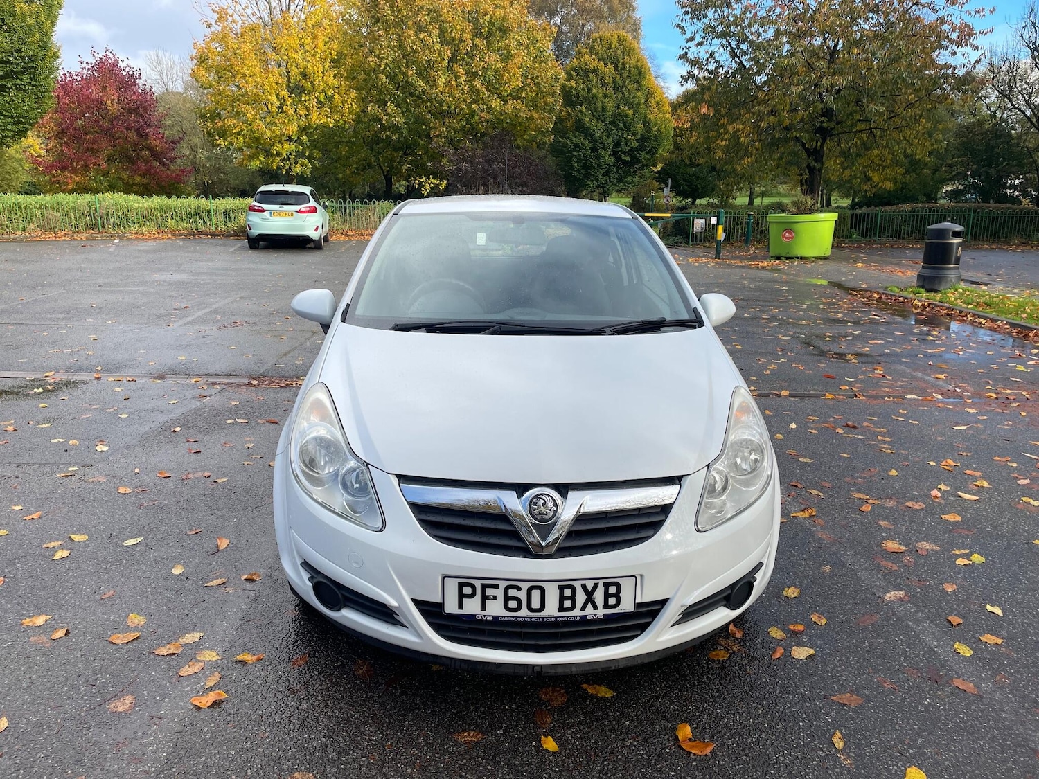 Used Vauxhall Corsa 2011 for sale - 76377386: Photo 2