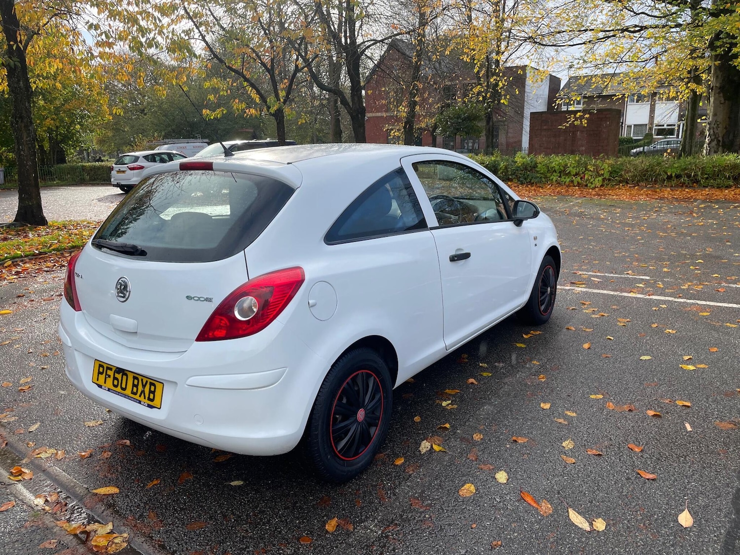 Used Vauxhall Corsa 2011 for sale - 76377386: Photo 4