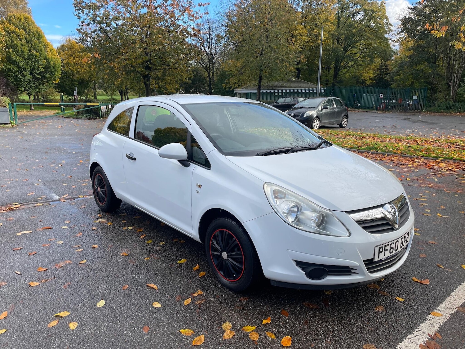Used Vauxhall Corsa 2011 for sale - 76377386: Photo 7