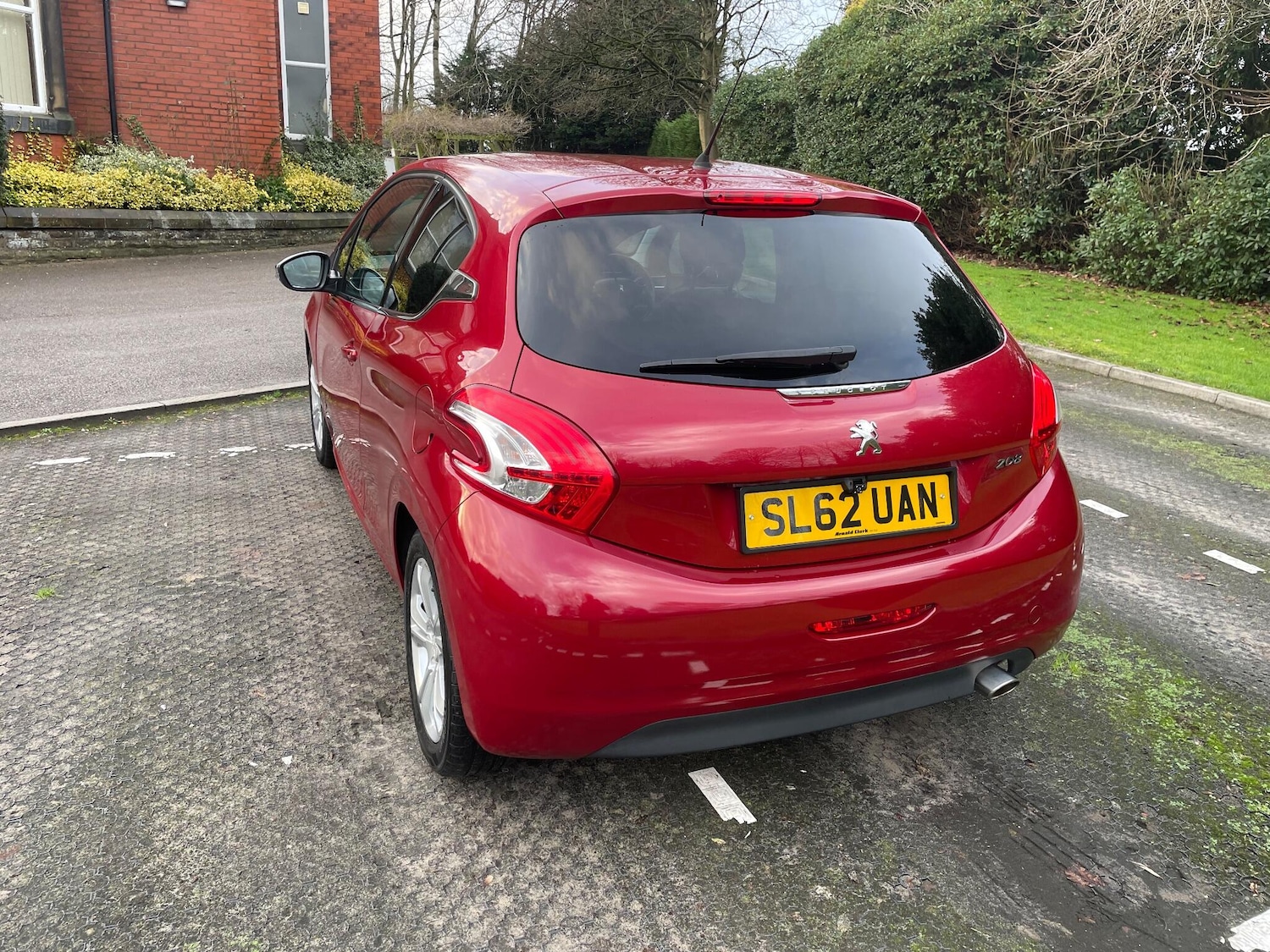 Used Peugeot 208 2012 for sale - 76926326: Photo 10