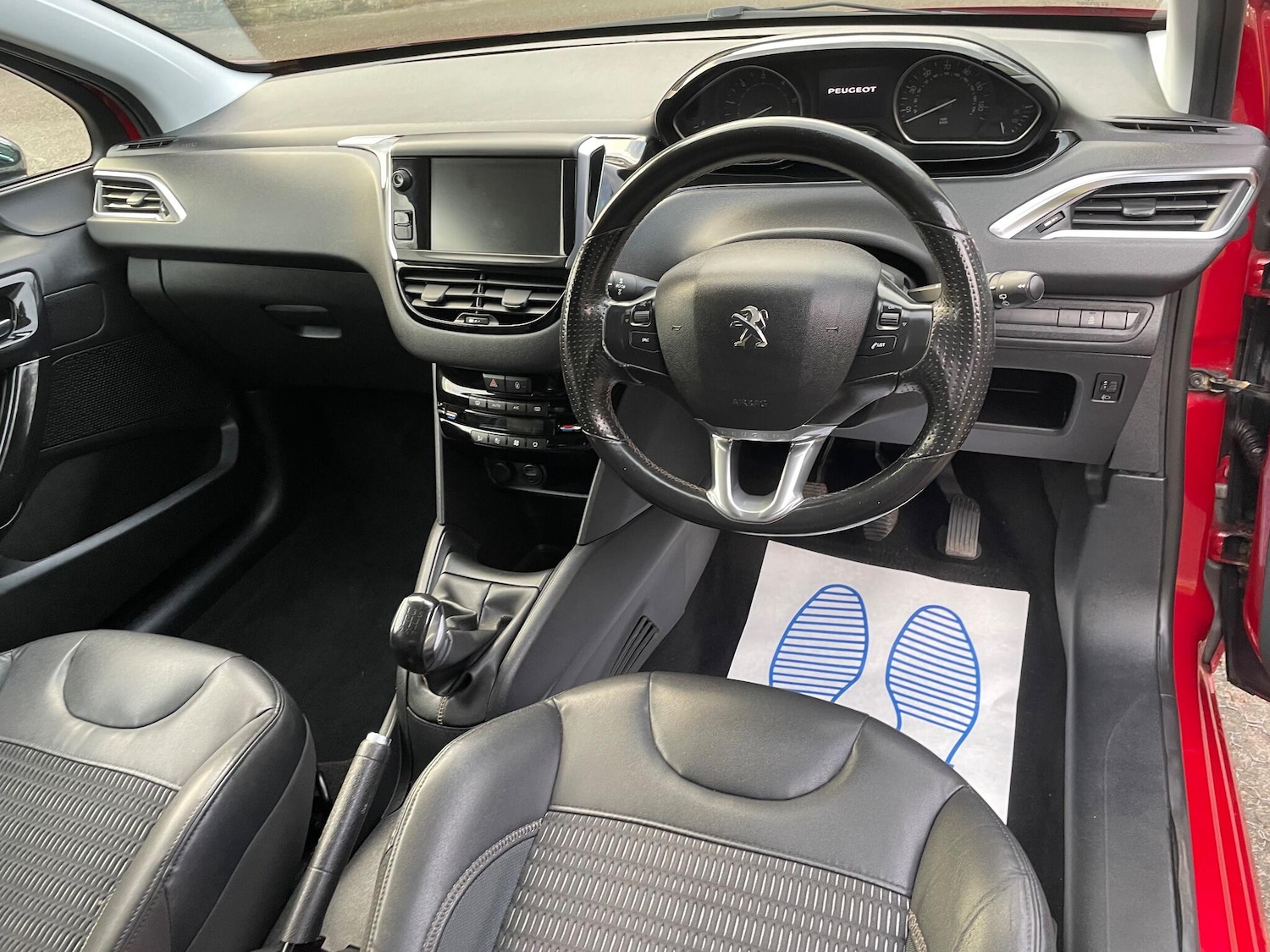 Used Peugeot 208 2012 for sale - 76926326: Photo 15