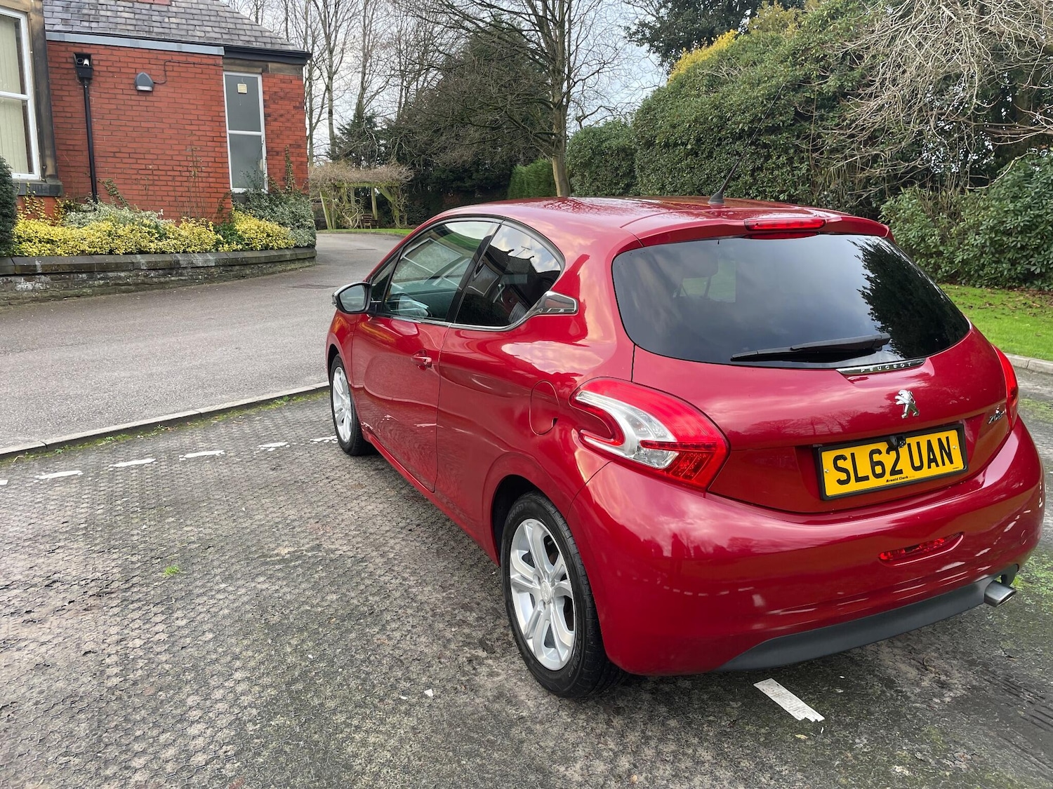 Used Peugeot 208 2012 for sale - 76926326: Photo 7