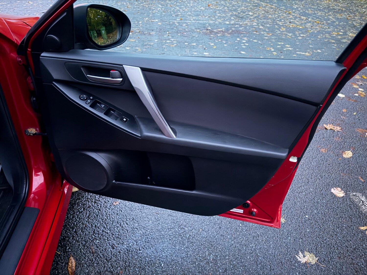 Used Mazda Mazda3 2011 for sale - 76440659: Photo 24