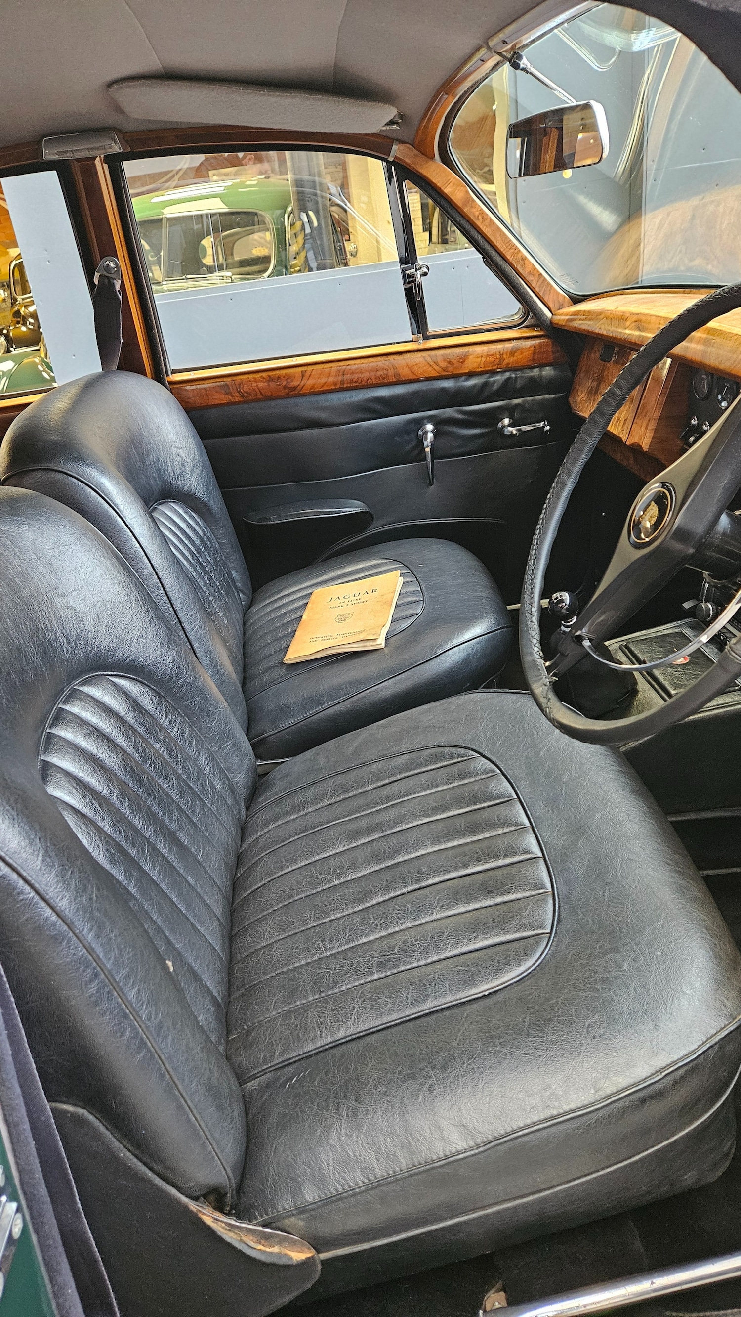 Used Jaguar Mark II 1960 for sale - 77947140: Photo 3