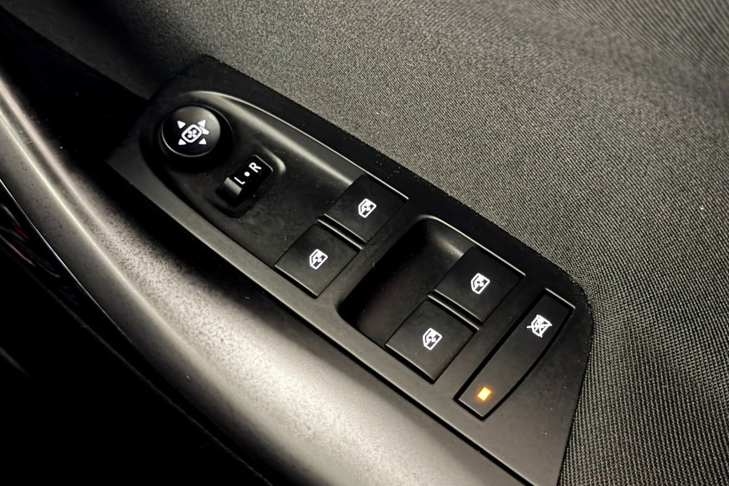 Used Vauxhall Astra 2018 for sale - 76783851: Photo 24