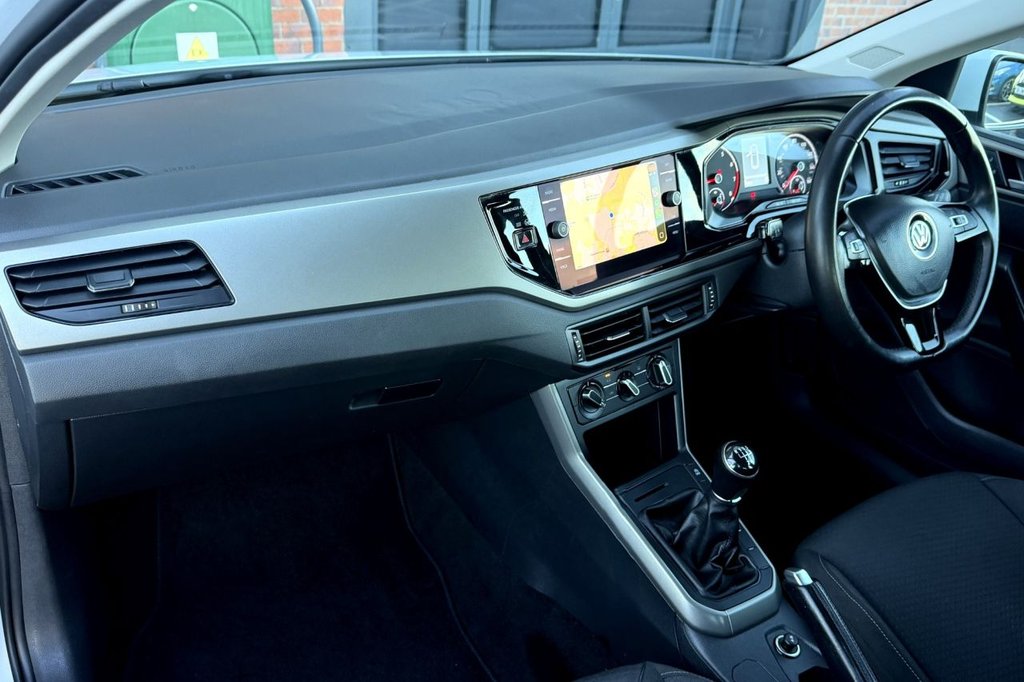 Used Volkswagen Polo 2018 for sale - 76784138: Photo 10