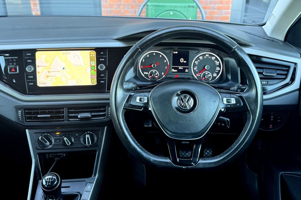 Used Volkswagen Polo 2018 for sale - 76784138: Photo 3