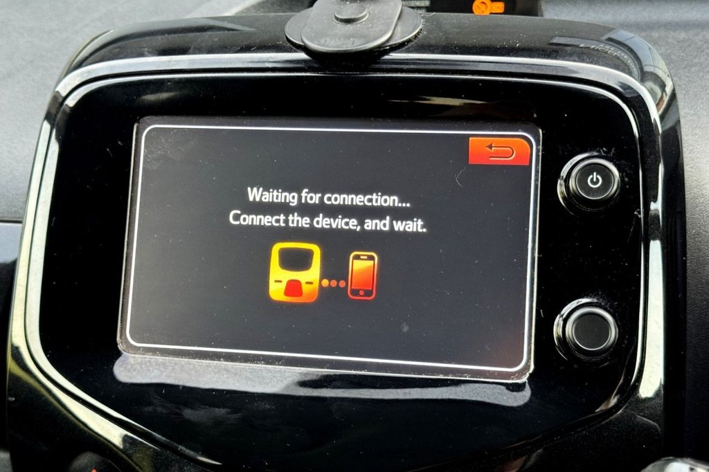 Used Toyota AYGO 2017 for sale - 76406894: Photo 14