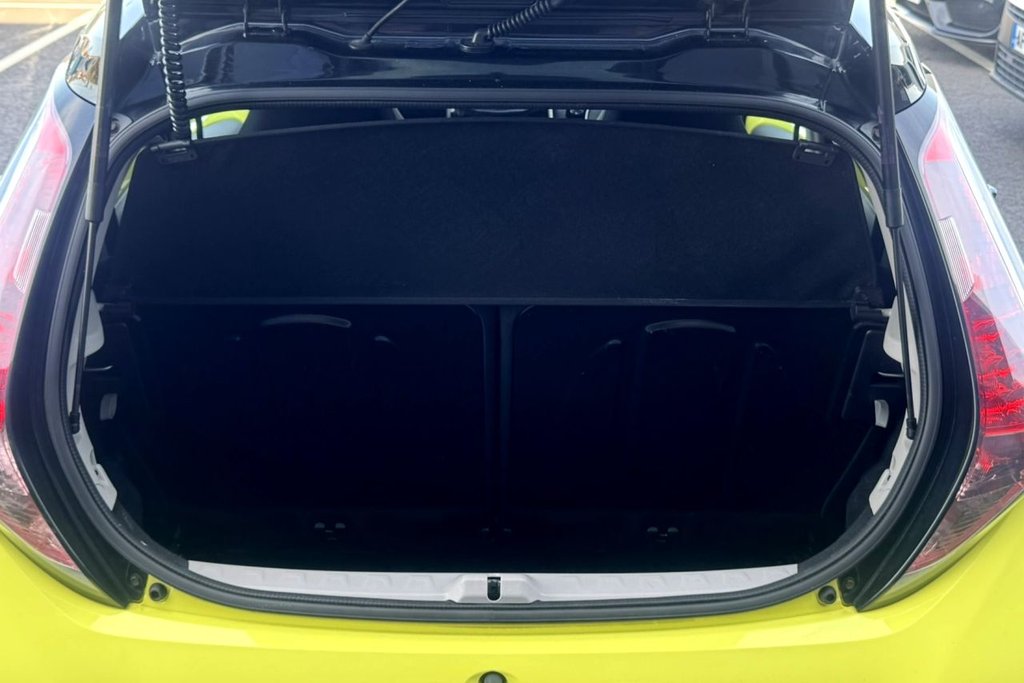 Used Toyota AYGO 2017 for sale - 76406894: Photo 21