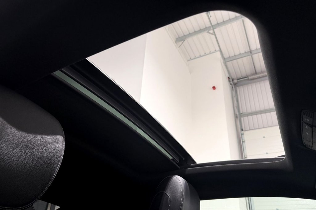 Used Mercedes-Benz C Class 2017 for sale - 76999203: Photo 11