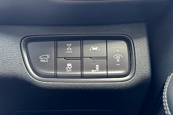 Used Hyundai Santa Fe 2018 for sale - 75346855: Photo 17
