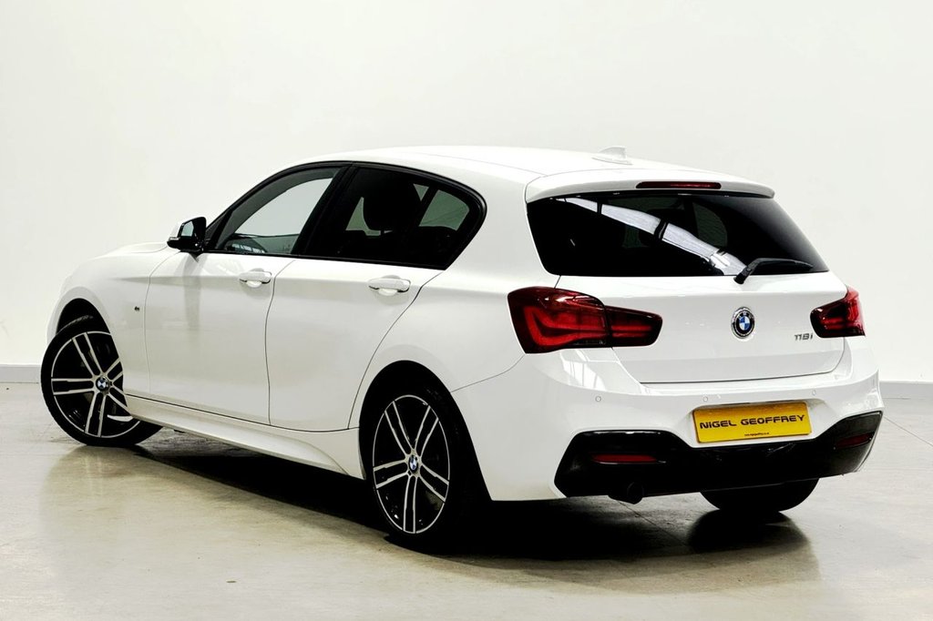 Used BMW 1 Series 2019 for sale - 76147997: Photo 2
