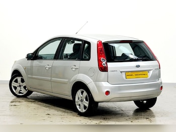 Used Ford Fiesta 2007 for sale - 76711624: Photo