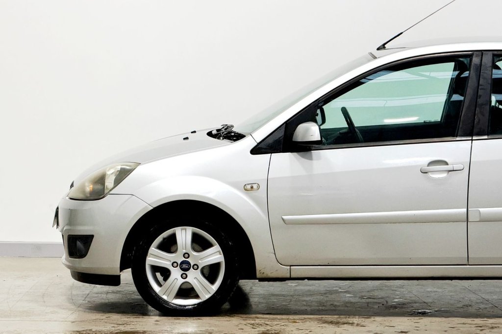 Used Ford Fiesta 2007 for sale - 76711624: Photo 30