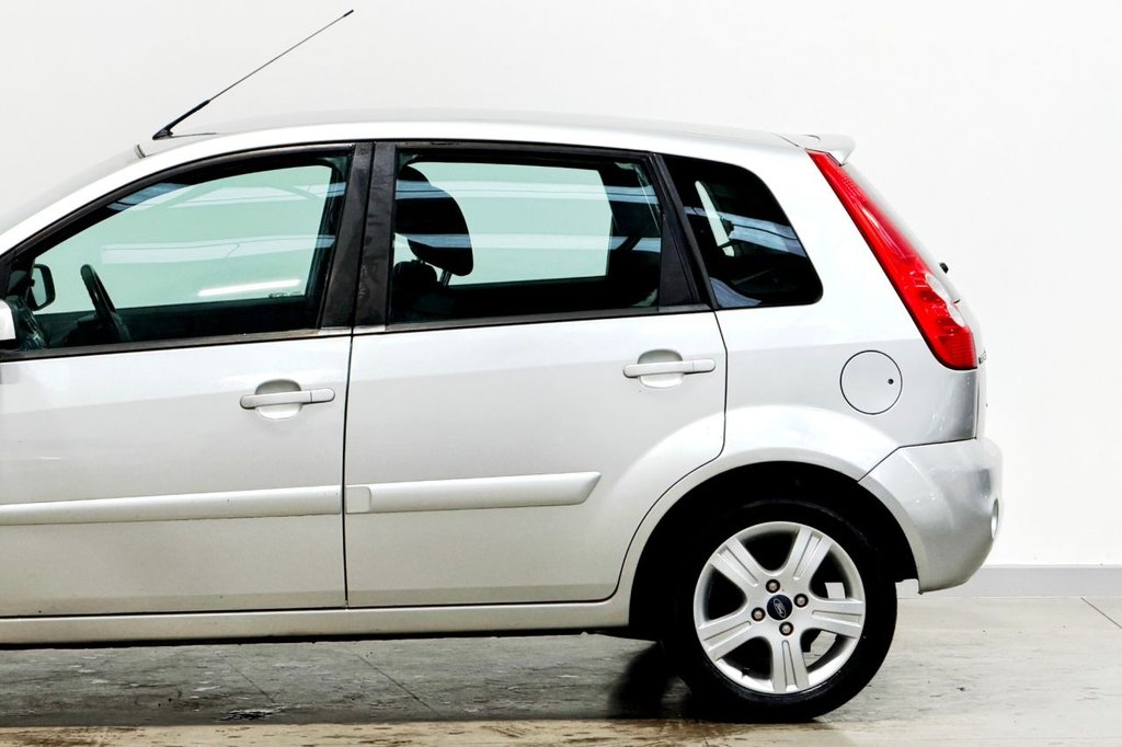 Used Ford Fiesta 2007 for sale - 76711624: Photo 31