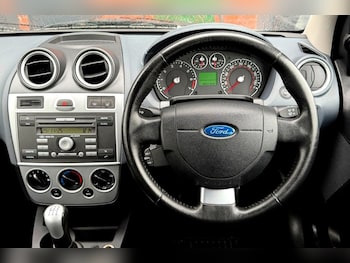 Used Ford Fiesta 2007 for sale - 76711624: Photo