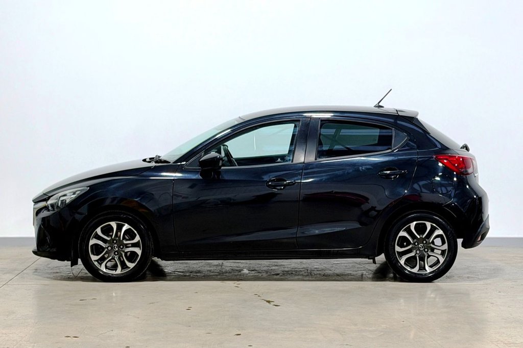 Used Mazda Mazda2 2016 for sale - 77394618: Photo 4