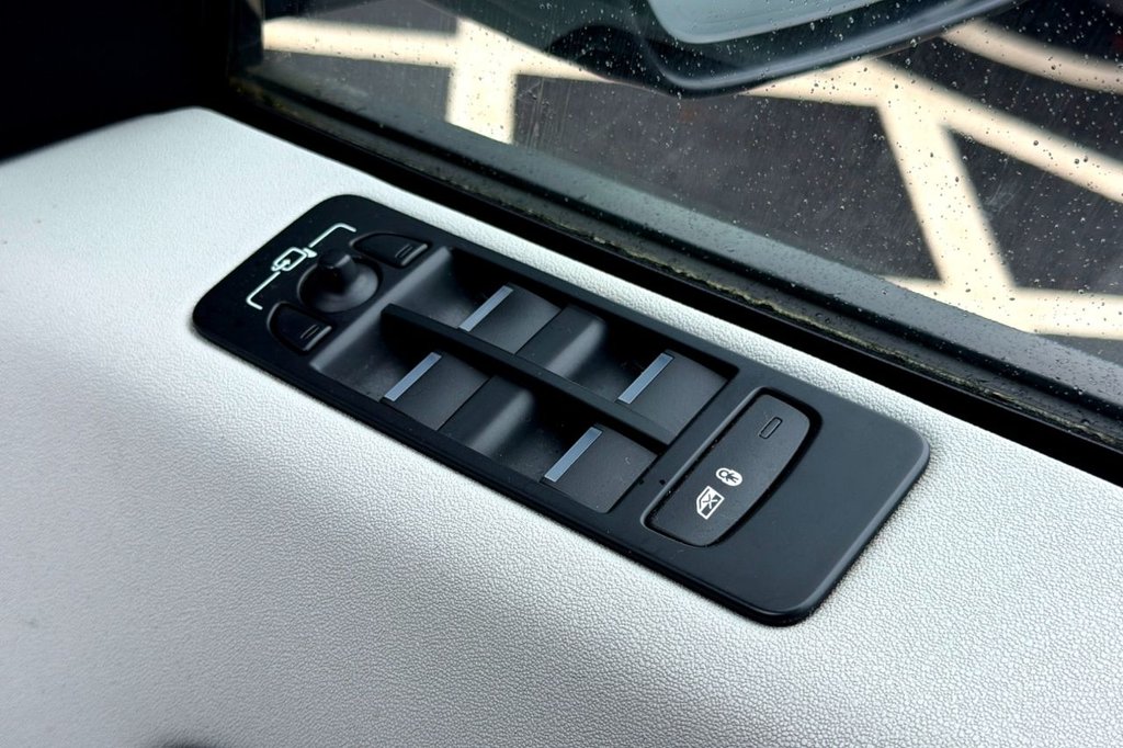 Used Land Rover Discovery Sport 2018 for sale - 76751131: Photo 28