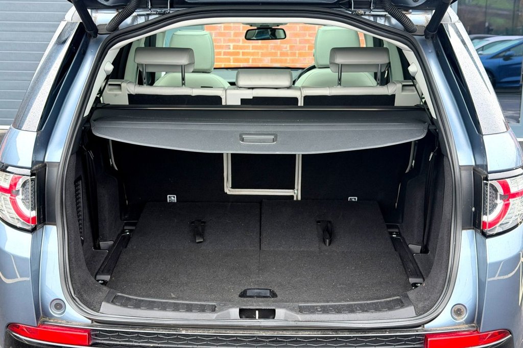 Used Land Rover Discovery Sport 2018 for sale - 76751131: Photo 31