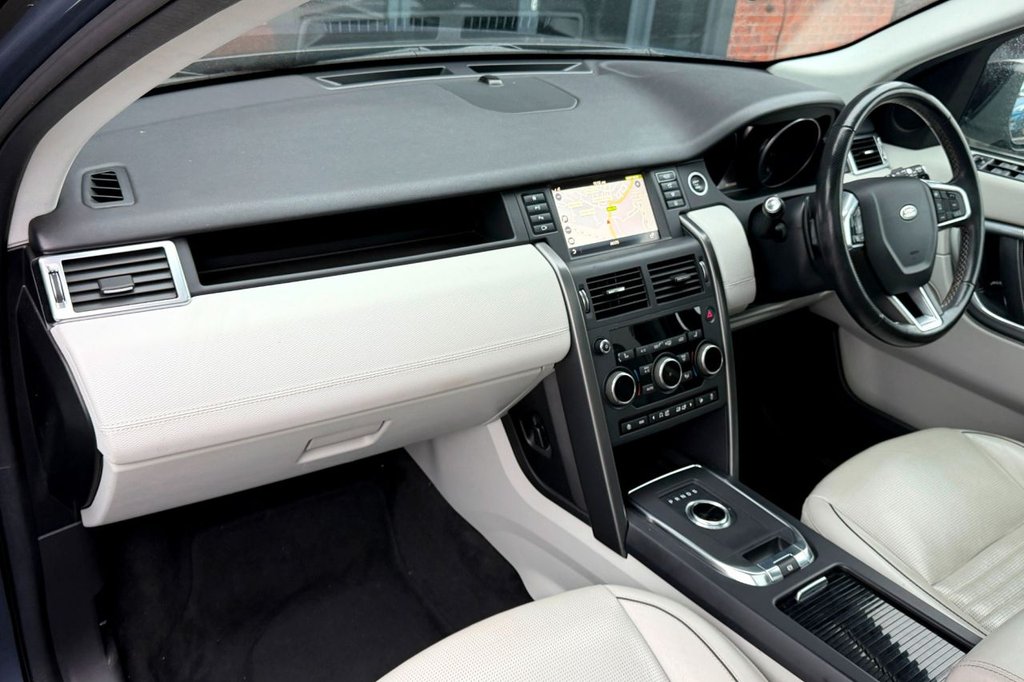 Used Land Rover Discovery Sport 2018 for sale - 76751131: Photo 8