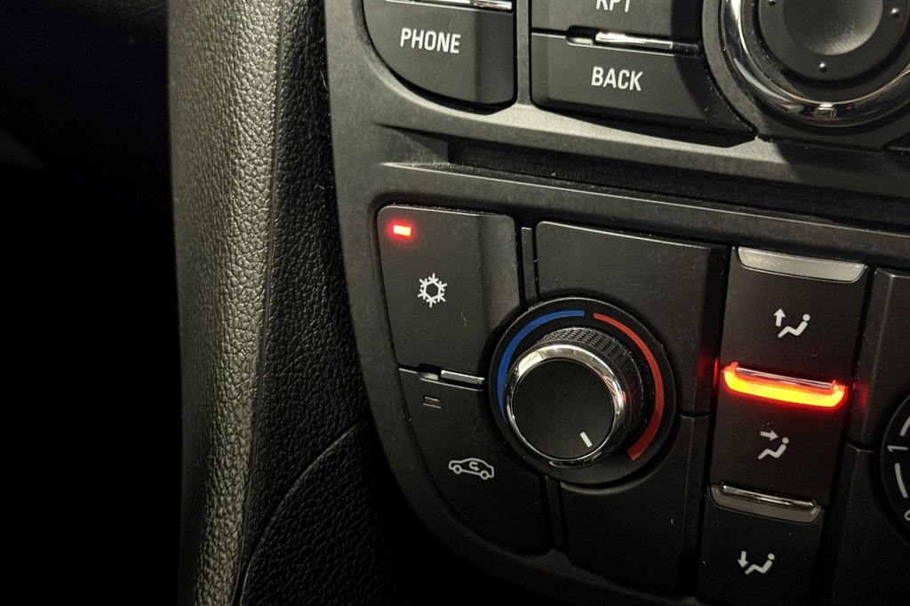 Used Vauxhall Meriva 2016 for sale - 76986148: Photo 21