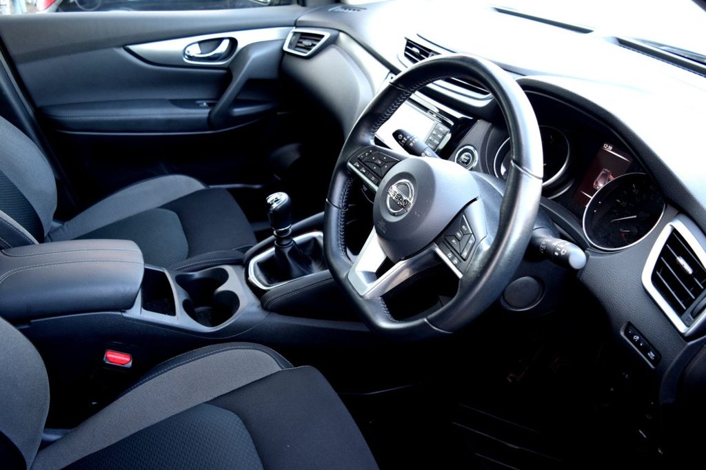 Used Nissan Qashqai 2018 for sale - 76235993: Photo 33