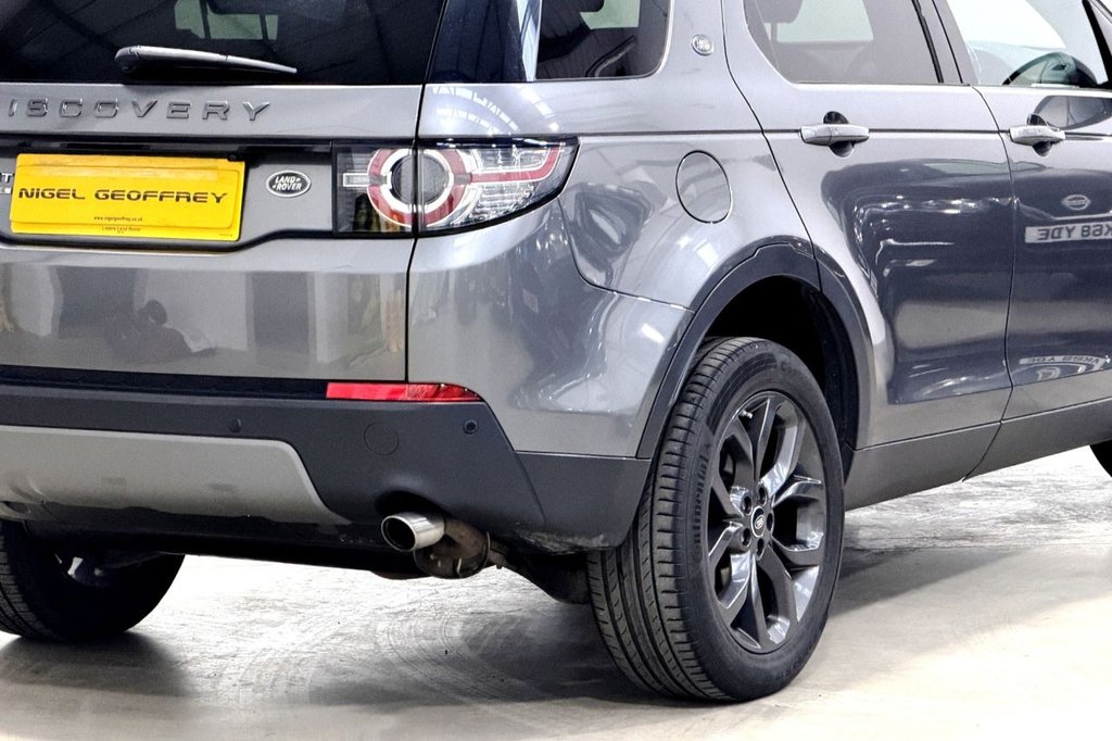 Used Land Rover Discovery Sport 2018 for sale - 77276147: Photo 41