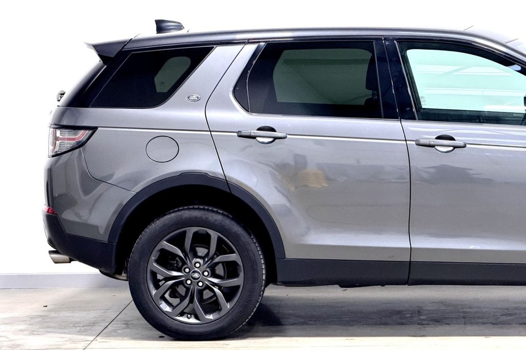 Used Land Rover Discovery Sport 2018 for sale - 77276147: Photo 42
