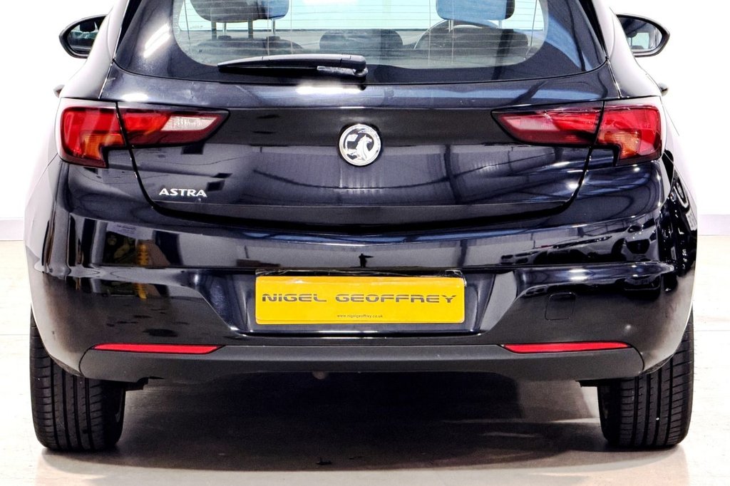 Used Vauxhall Astra 2018 for sale - 76950716: Photo 32