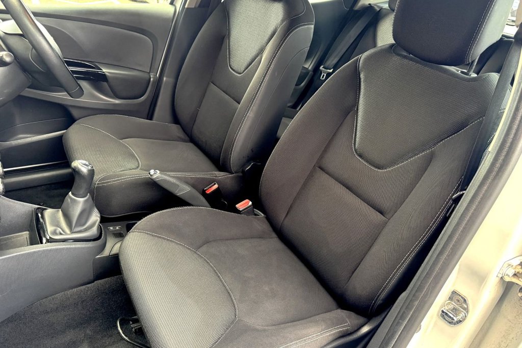 Used Renault Clio 2014 for sale - 76417279: Photo 10