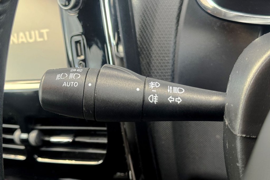 Used Renault Clio 2014 for sale - 76417279: Photo 20