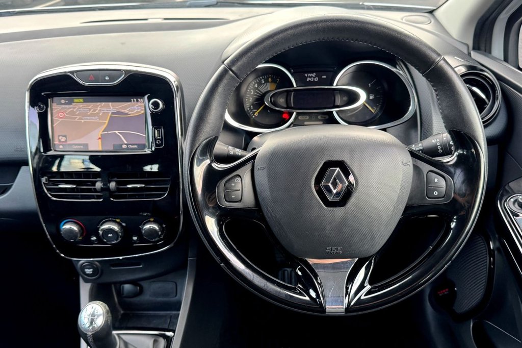 Used Renault Clio 2014 for sale - 76417279: Photo 3