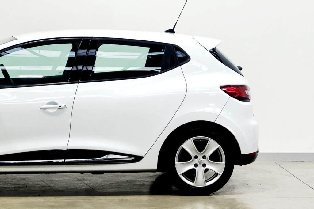 Used Renault Clio 2014 for sale - 76417279: Photo 34