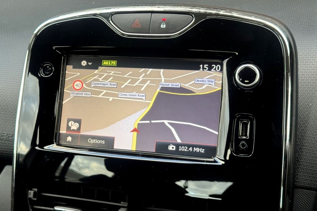 Used Renault Clio 2014 for sale - 76417279: Photo 9