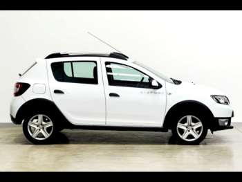 Used Dacia Sandero Stepway 2016 for sale - 74721994: Photo