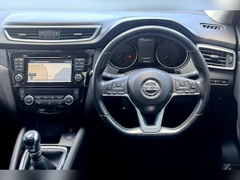 Used Nissan Qashqai 2018 for sale - 75122370: Photo
