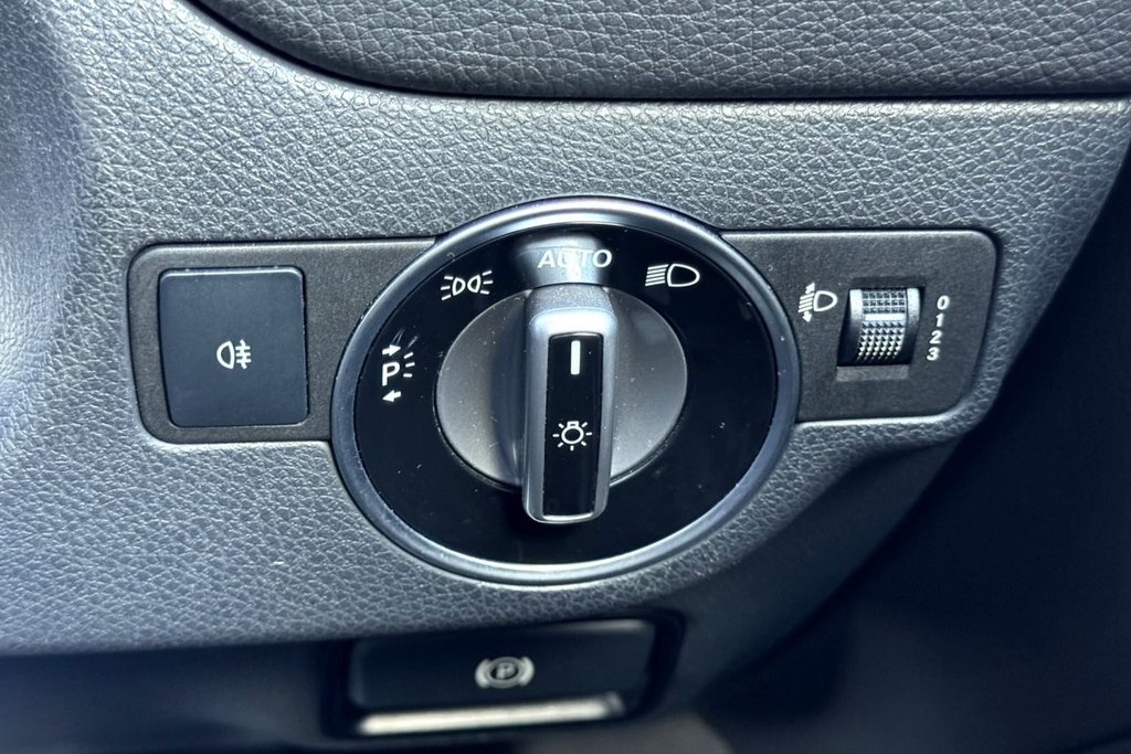 Used Mercedes-Benz GLA 2015 for sale - 75842865: Photo 23